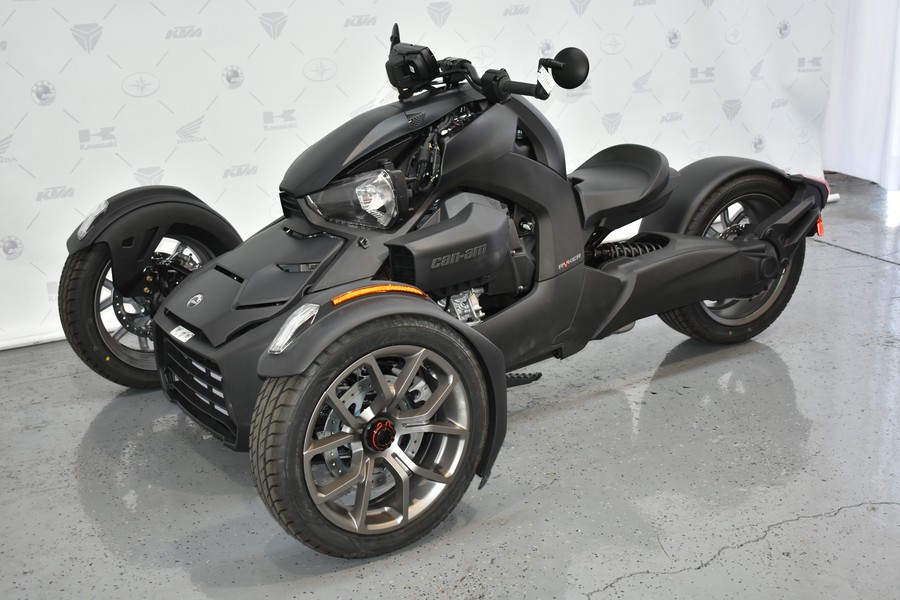 2023 Can-Am™ Ryker 900 ACET