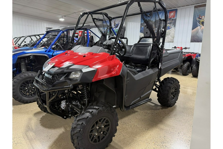2025 Honda PIONEER 700 DLX