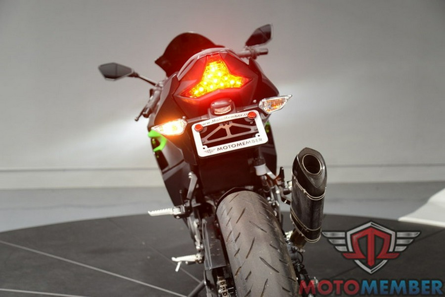 2023 Kawasaki Ninja 400 Matrix Camo Gray/Metallic Matte Carbon