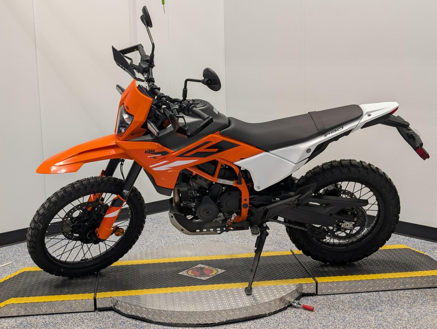 2026 KTM Enduro 390 R