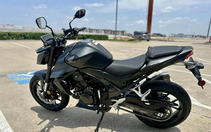 2026 Honda® CB750 Hornet E-Clutch