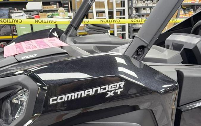 2026 Can-Am® Commander XT 700