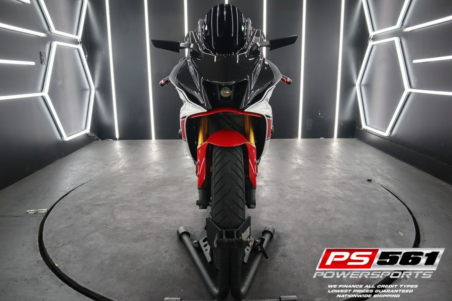 2022 Yamaha Motor Corp., USA YZF-R7 World GP 60th Anniversary Edition