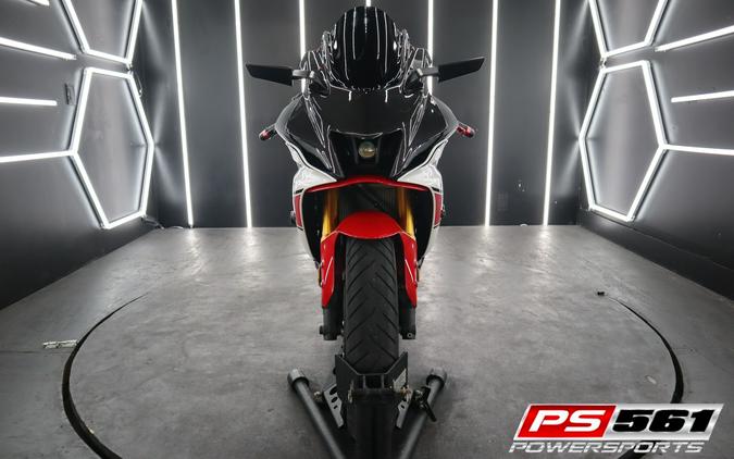 2022 Yamaha Motor Corp., USA YZF-R7 World GP 60th Anniversary Edition