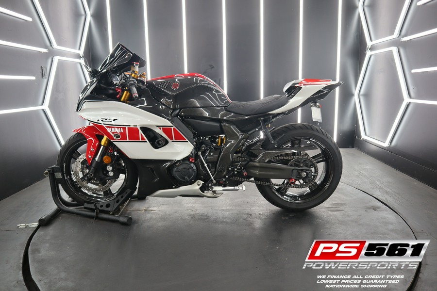 2022 Yamaha Motor Corp., USA YZF-R7 World GP 60th Anniversary Edition