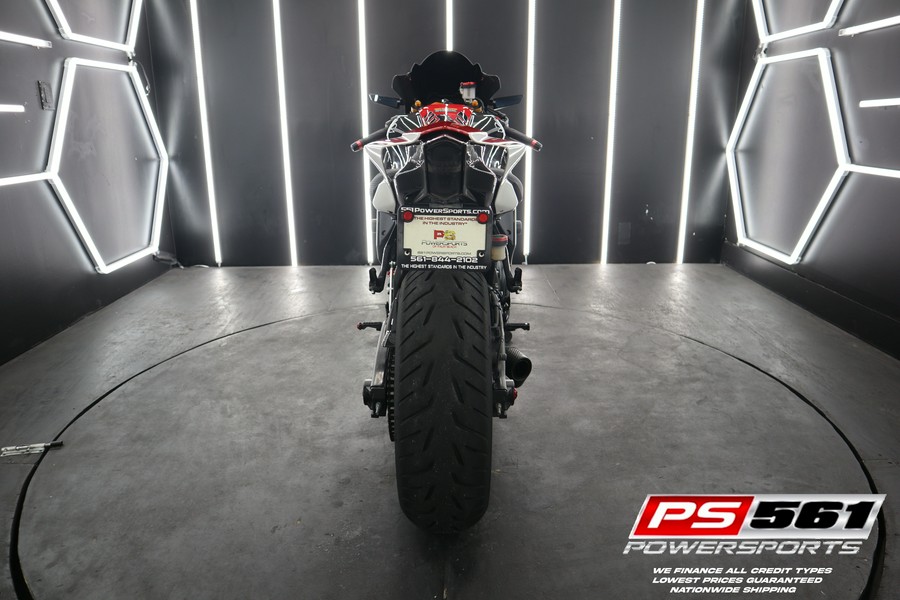 2022 Yamaha Motor Corp., USA YZF-R7 World GP 60th Anniversary Edition
