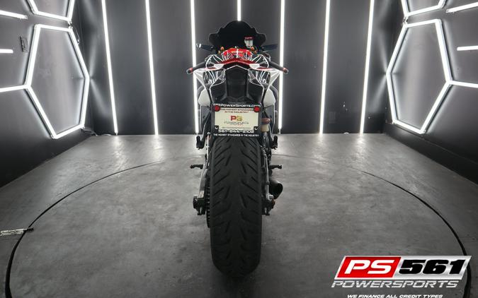 2022 Yamaha Motor Corp., USA YZF-R7 World GP 60th Anniversary Edition