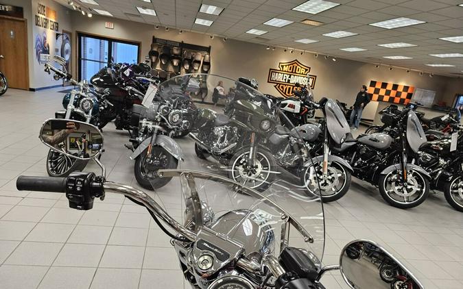 FLHR 2021 Road King®