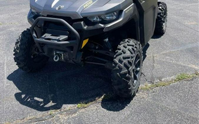 2018 Can-Am 8TJA XT CAB HD10