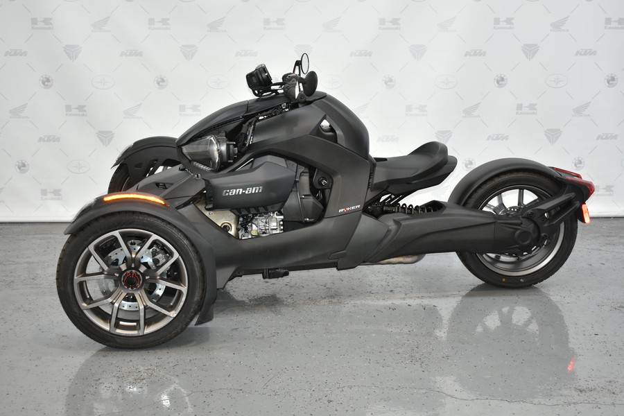 2023 Can-Am™ Ryker 900 ACET