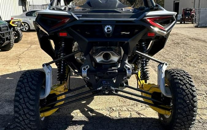 2024 Can-Am® Maverick R 999T DCT