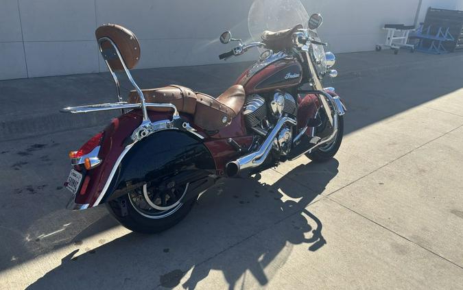 2015 Indian Motorcycle® Chief® Vintage Indian Red / Thunder Black