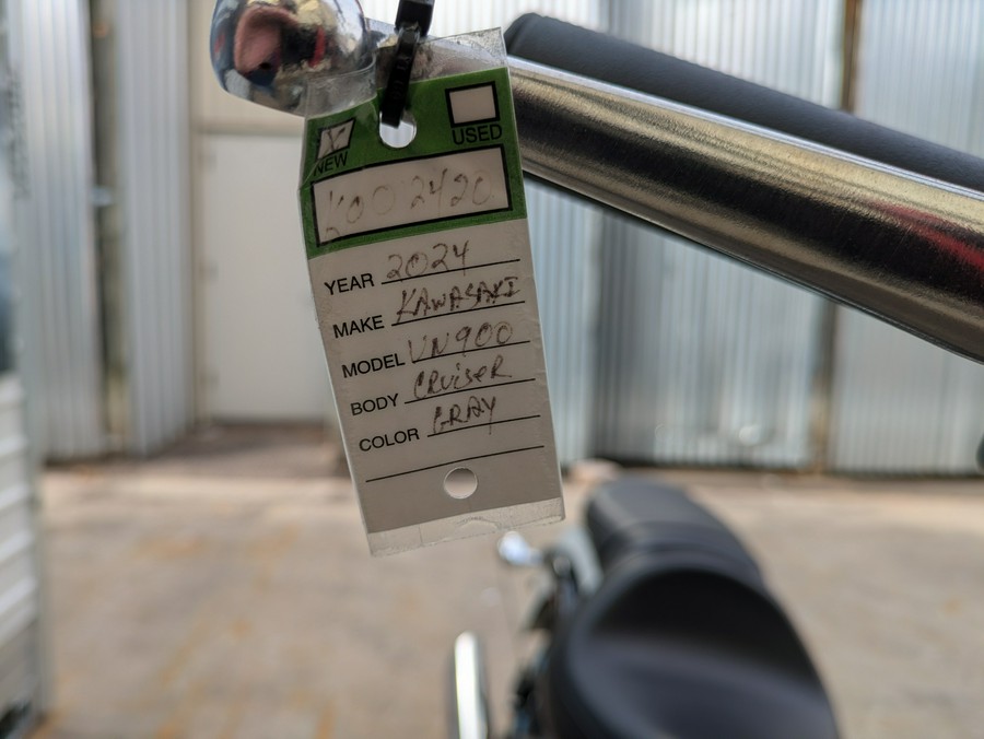 2024 Kawasaki Vulcan 900 Classic