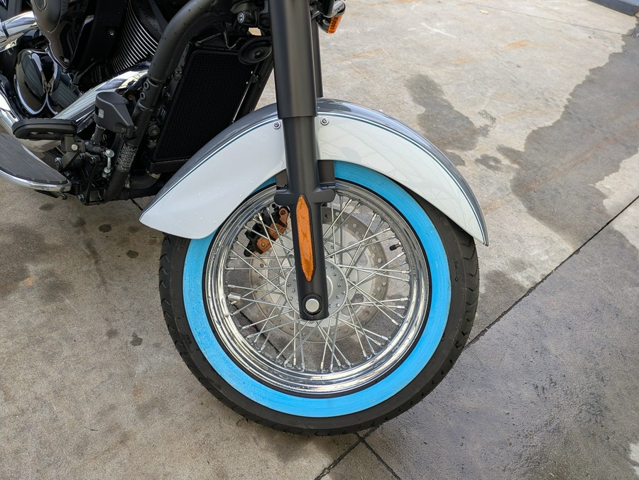 2024 Kawasaki Vulcan 900 Classic