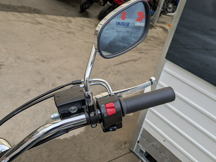 2024 Kawasaki Vulcan 900 Classic