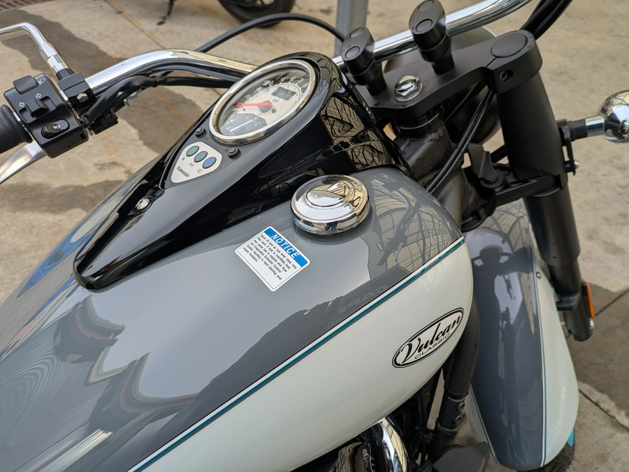 2024 Kawasaki Vulcan 900 Classic