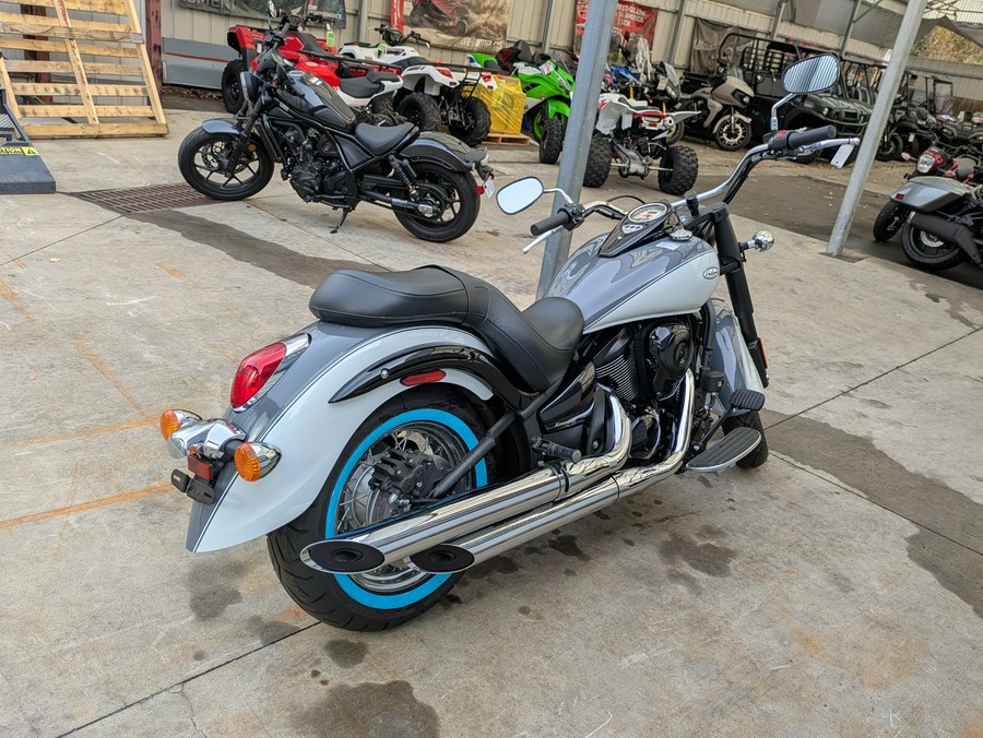 2024 Kawasaki Vulcan 900 Classic