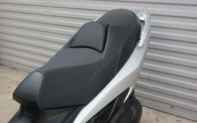 2024 Suzuki Burgman 400