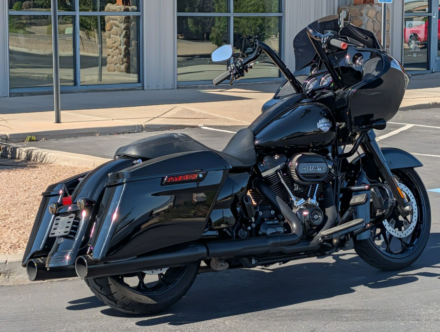 2021 Harley-Davidson® Road Glide® Special