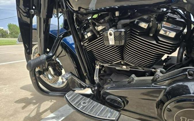 2018 Harley-Davidson® FLHCS - Softail® Heritage Classic 114