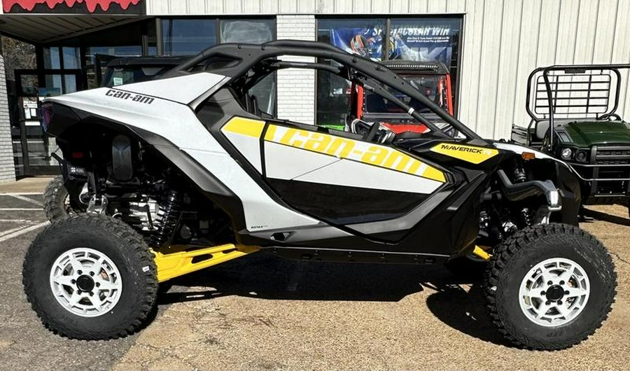 2024 Can-Am® Maverick R 999T DCT