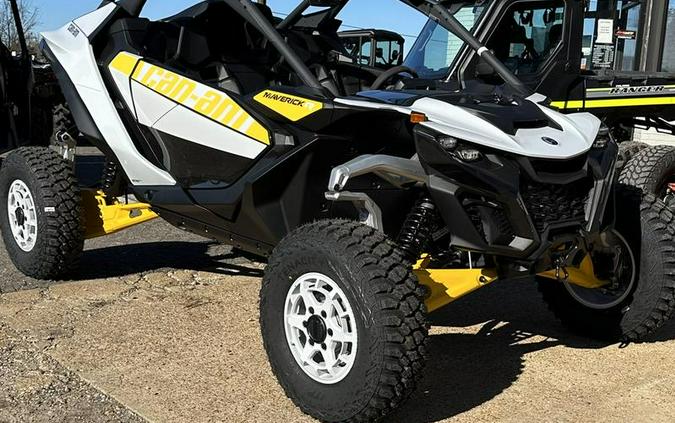 2024 Can-Am® Maverick R 999T DCT