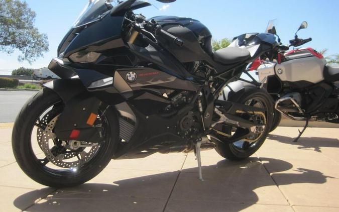 2026 BMW S 1000 RR