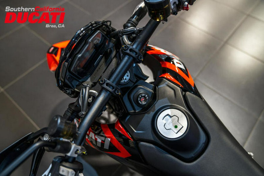 2025 Ducati Hypermotard 698 Mono RVE Graffiti