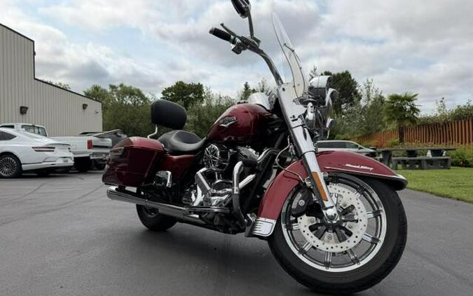 2016 Harley-Davidson Road King Velocity Red Sunglo