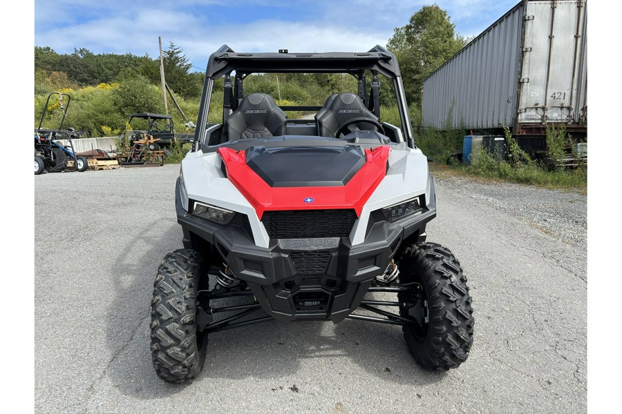 2025 Polaris GENERAL® 4 1000 Sport
