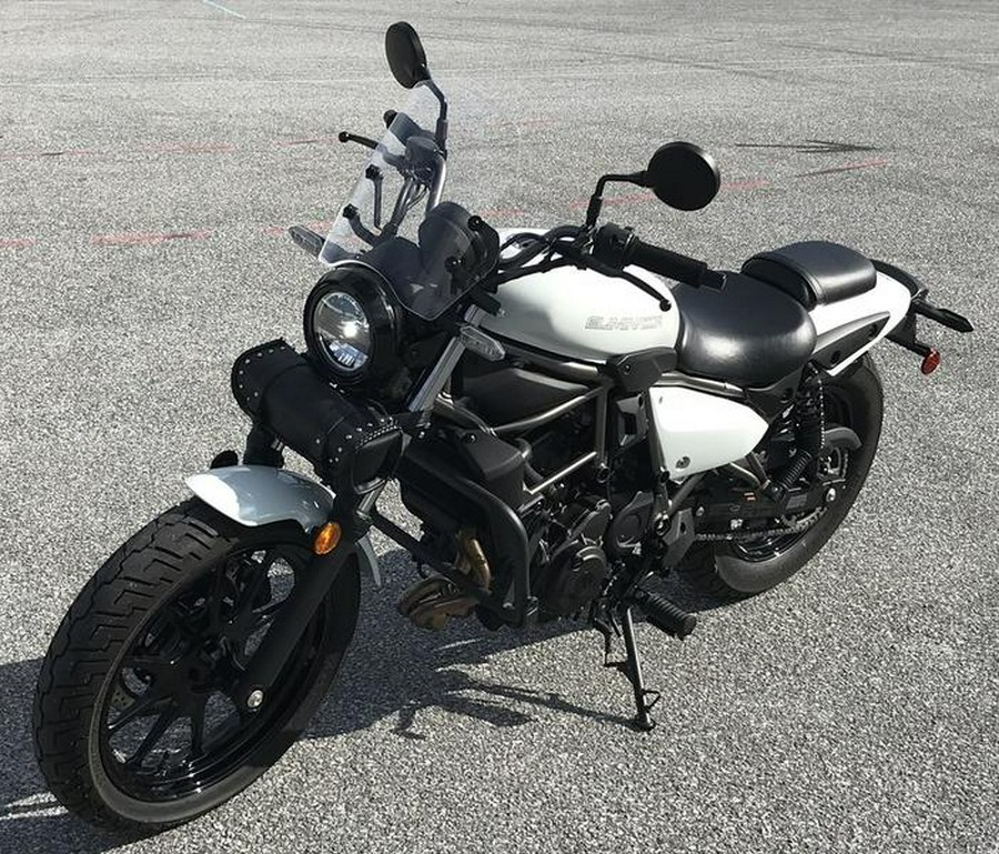 2024 Kawasaki Eliminator® Pearl Robotic White