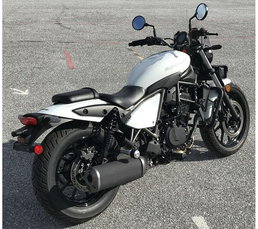 2024 Kawasaki Eliminator® Pearl Robotic White