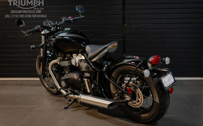 2026 Triumph Bonneville Bobber Jet black