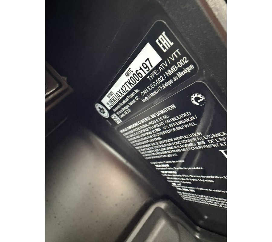 2026 Can-Am® Defender MAX Limited HD11