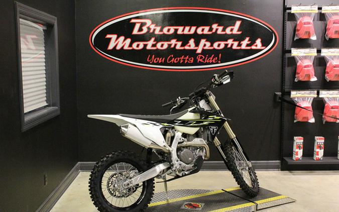 2026 Triumph TF 450-C