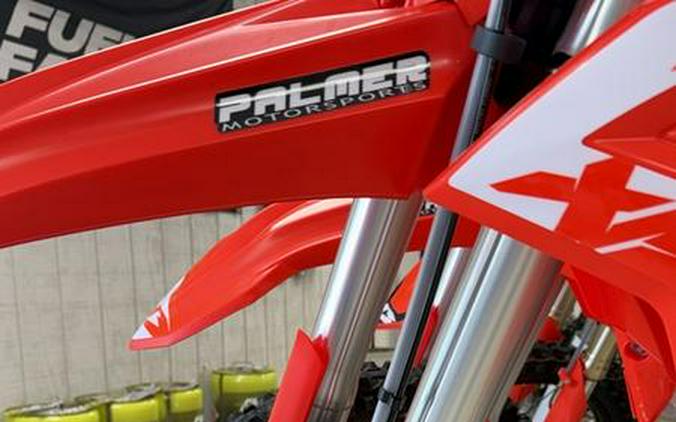 2027 Beta 300 X-Trainer Low Boy