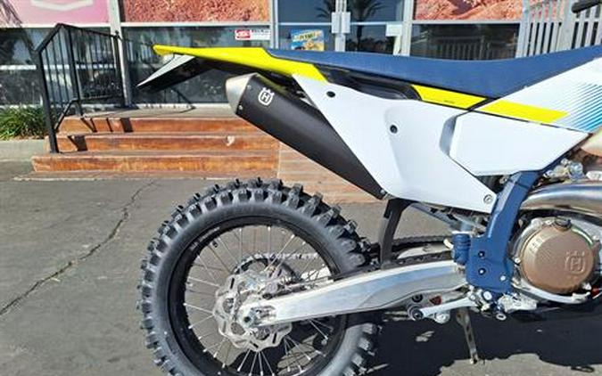 2024 Husqvarna TE 300