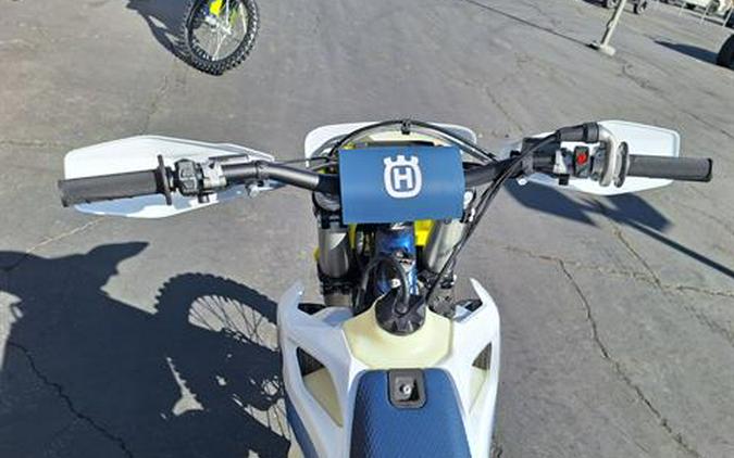 2024 Husqvarna TE 300