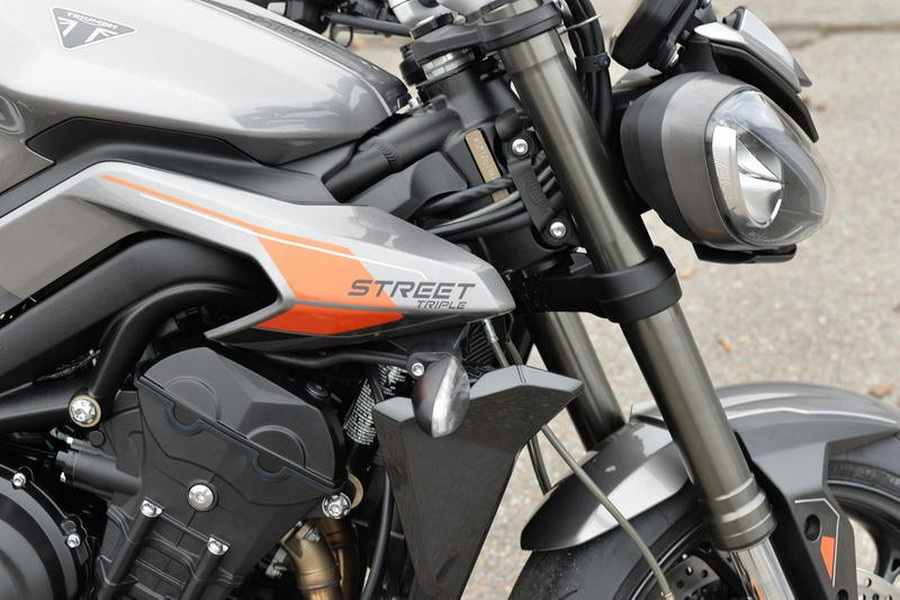 2025 Triumph Street Triple 765 RS Silver Ice