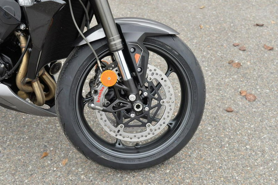 2025 Triumph Street Triple 765 RS Silver Ice