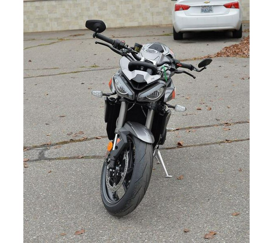 2025 Triumph Street Triple 765 RS Silver Ice