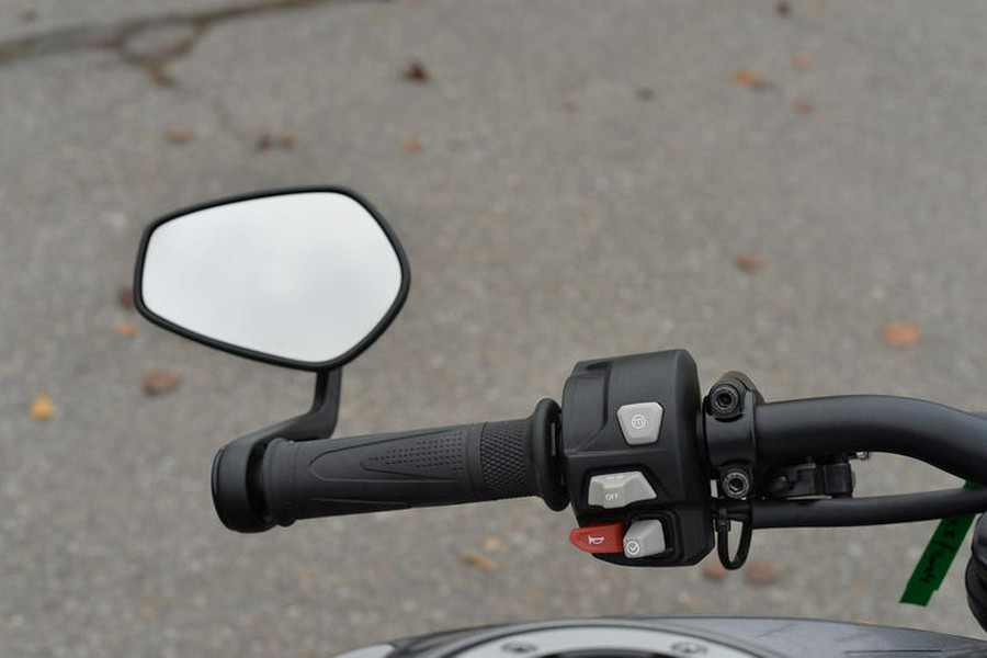 2025 Triumph Street Triple 765 RS Silver Ice