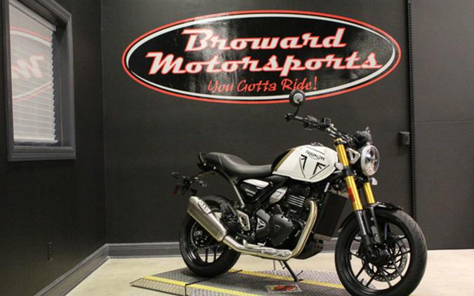 2026 Triumph Speed 400 Phantom BlackStorm Grey