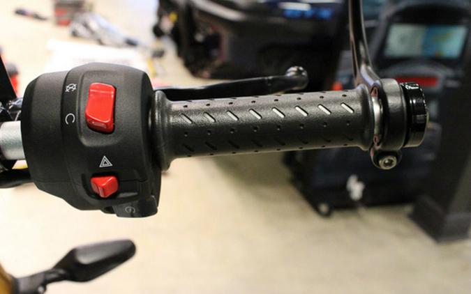 2026 Triumph Speed 400 Phantom BlackStorm Grey