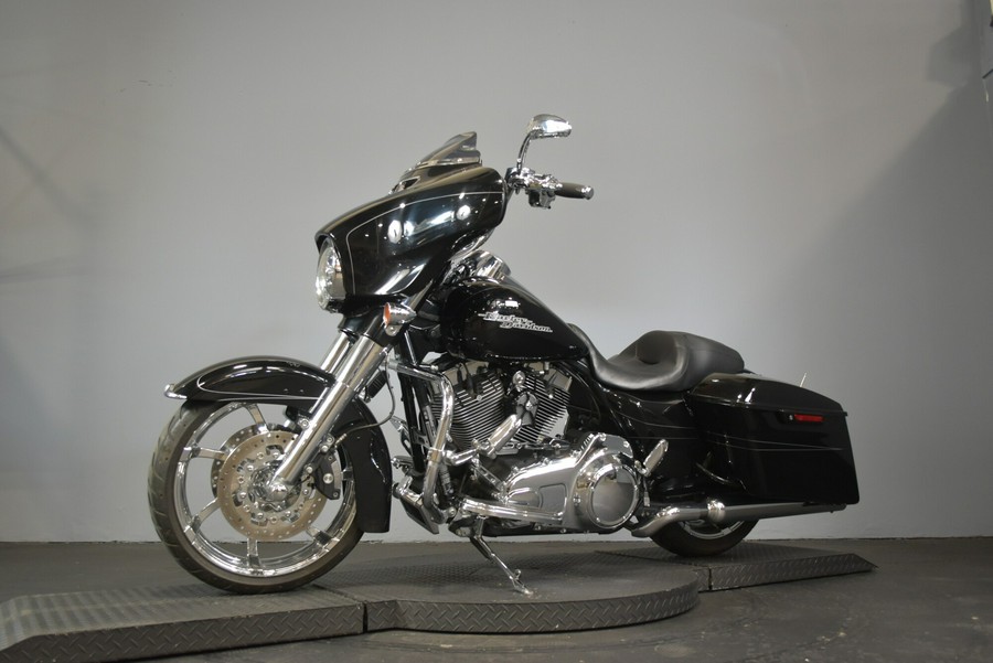 2016 Harley-Davidson Street Glide Special Vivid Black