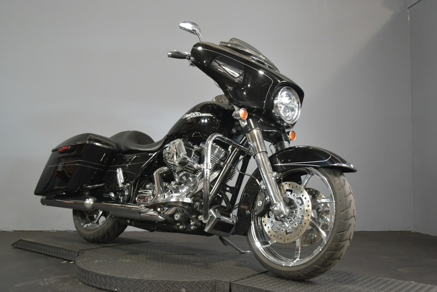 2016 Harley-Davidson Street Glide Special Vivid Black