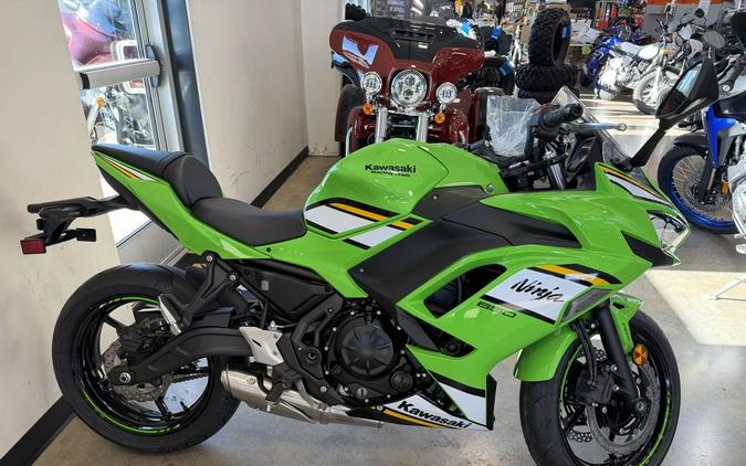2025 Kawasaki Ninja® 650 KRT Edition ABS