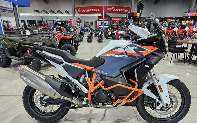 2026 KTM Super Adventure 1390 R