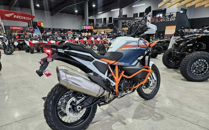 2026 KTM Super Adventure 1390 R