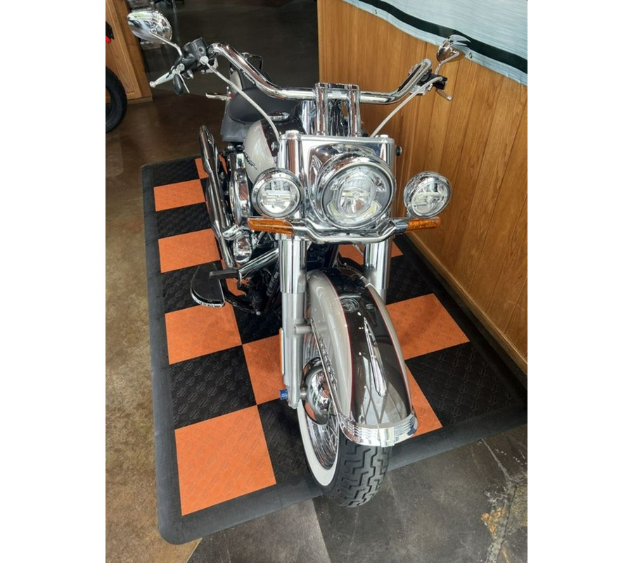 2018 Harley-Davidson Softail® Deluxe